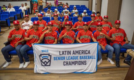 Reconoce Alcalde Mtro. Mario Alberto López Hernández a los Peloteritos campeones Latinoamericanos de la Matamoros A.C.