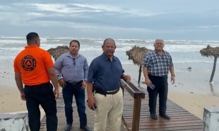 Autoridades municipales exhortan a familias de Playa Bagdad, a enfrentar tormenta en refugios temporales