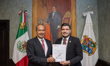 Beto Granados realiza entrega de nombramientos a los funcionarios que estarán al frente de las Direcciones Municipales