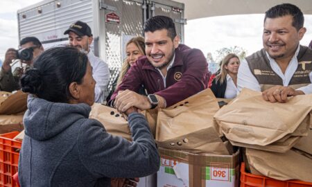 Concluye tercera entrega del programa Nutrimar en Matamoros de manos del alcalde Alberto Granados